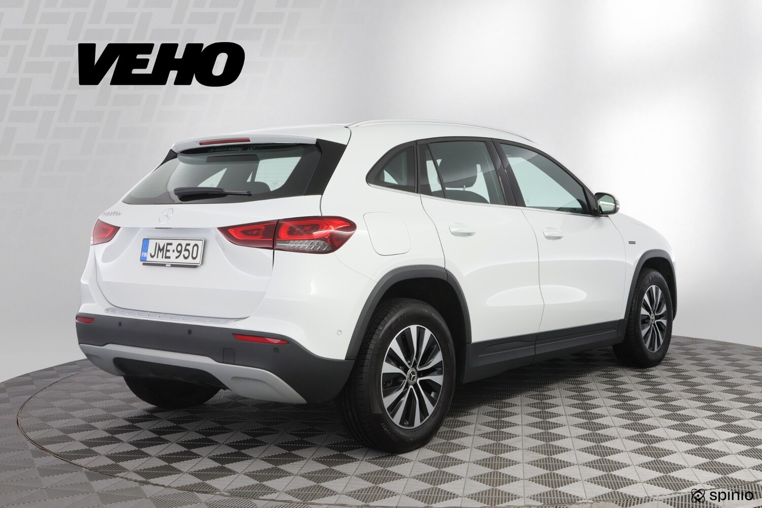 Mercedes-Benz GLA vaihtoauto