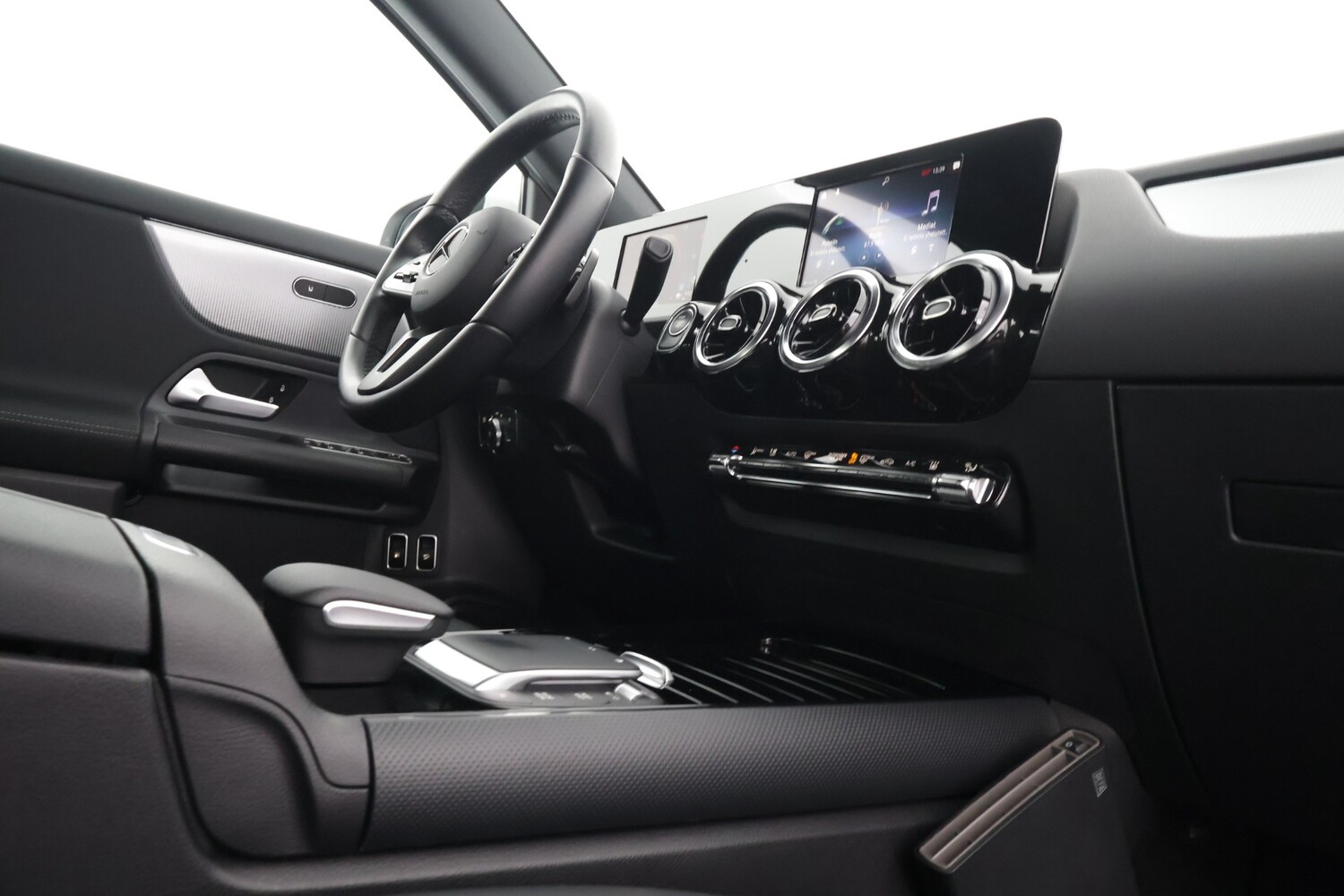 Mercedes-Benz GLA vaihtoauto