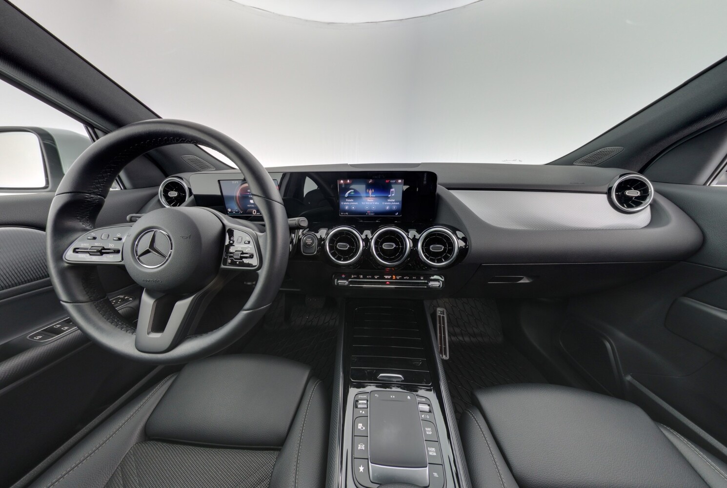 Mercedes-Benz GLA vaihtoauto