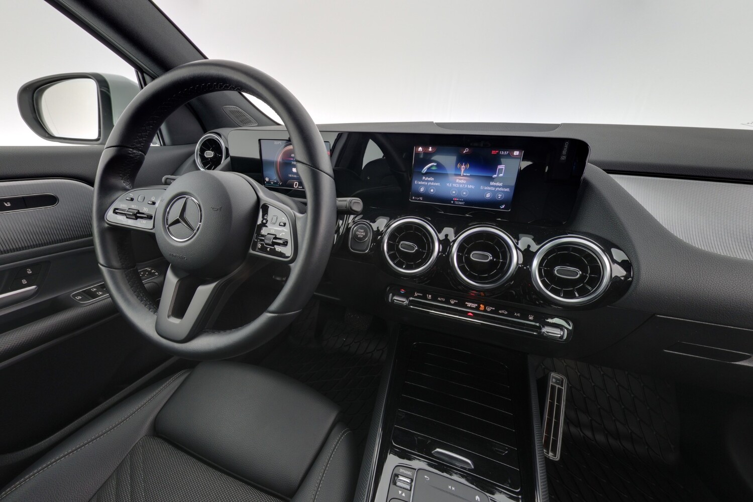 Mercedes-Benz GLA vaihtoauto