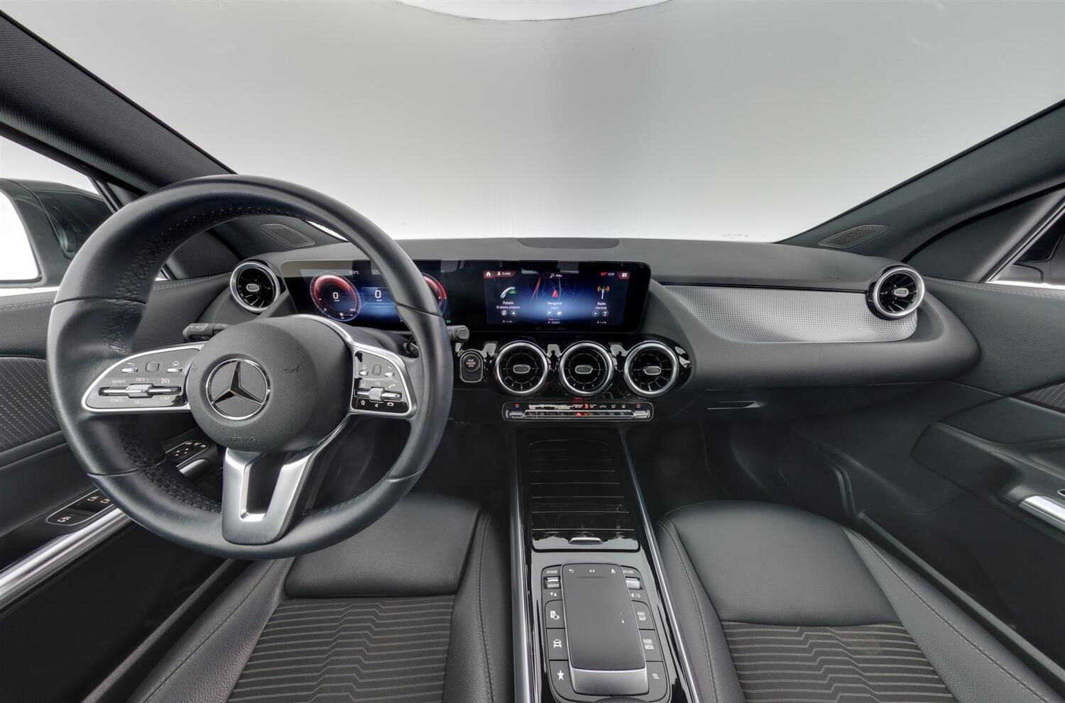 Mercedes-Benz GLA vaihtoauto