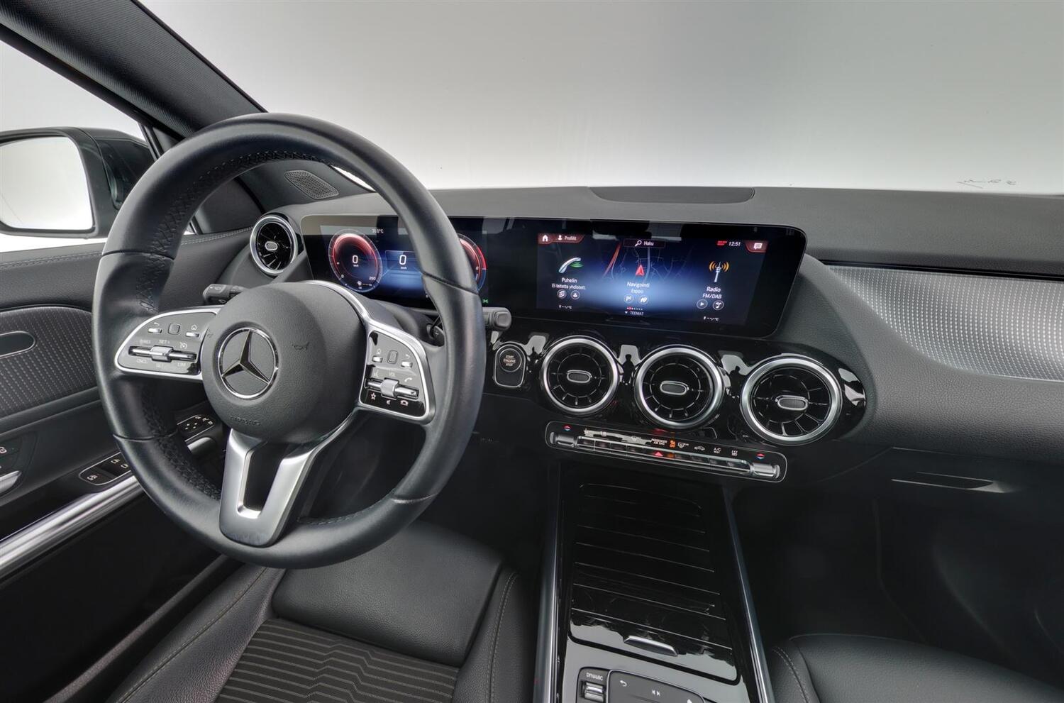 Mercedes-Benz GLA vaihtoauto