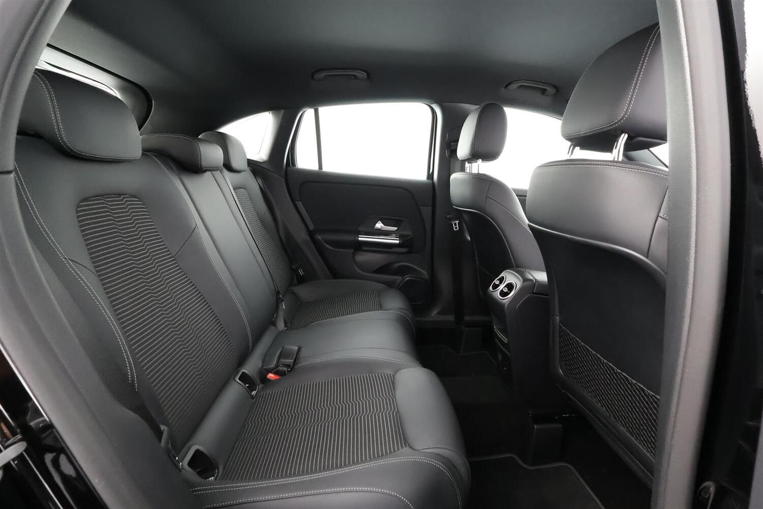 Mercedes-Benz GLA vaihtoauto
