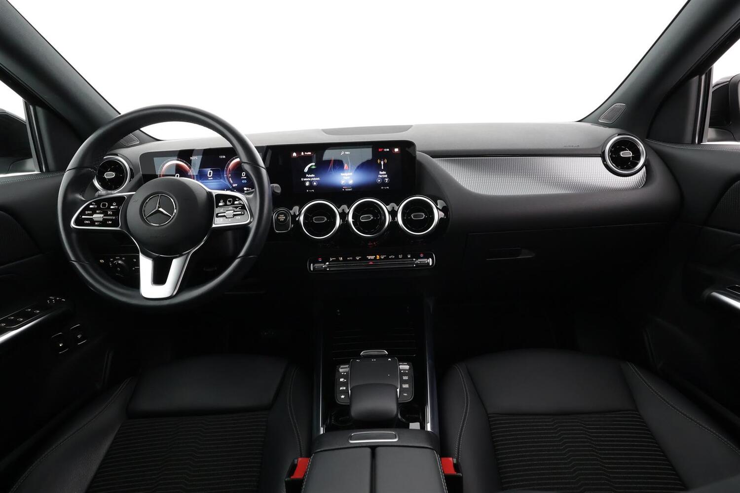 Mercedes-Benz GLA vaihtoauto