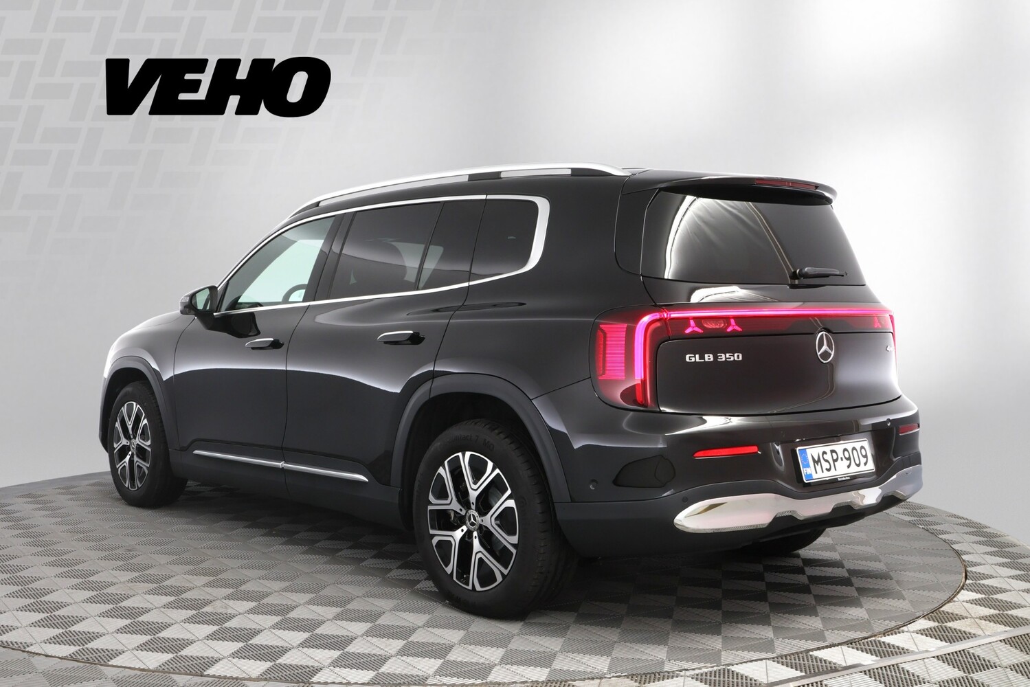 Mercedes-Benz GLB vaihtoauto