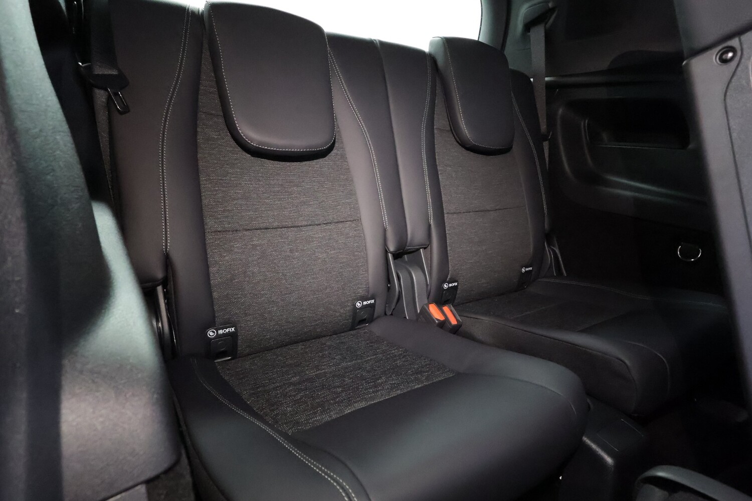 Mercedes-Benz GLB vaihtoauto