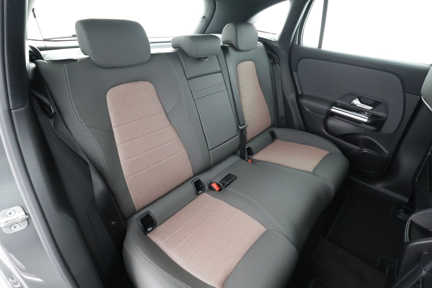 Mercedes-Benz EQA vaihtoauto