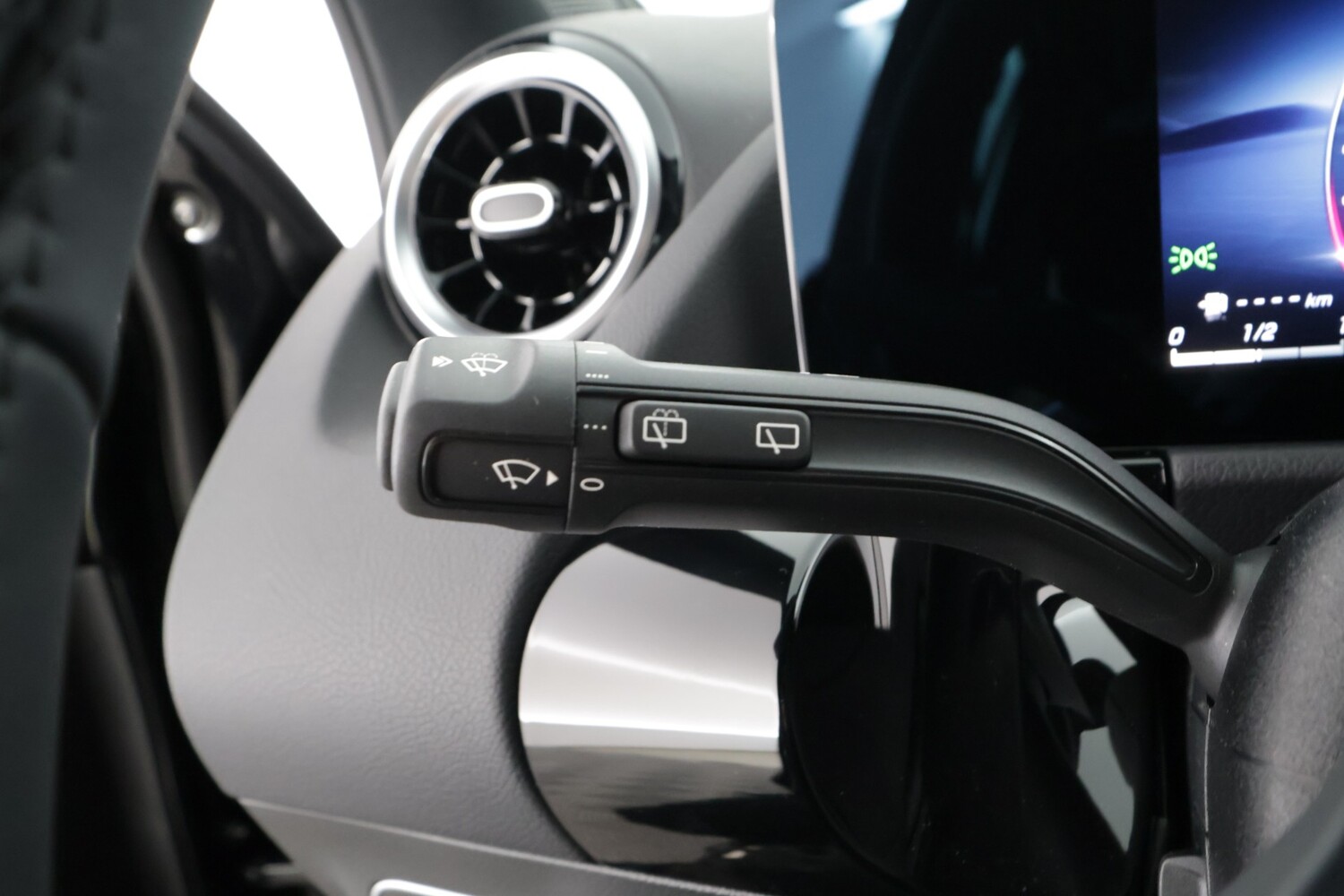 Mercedes-Benz GLA vaihtoauto