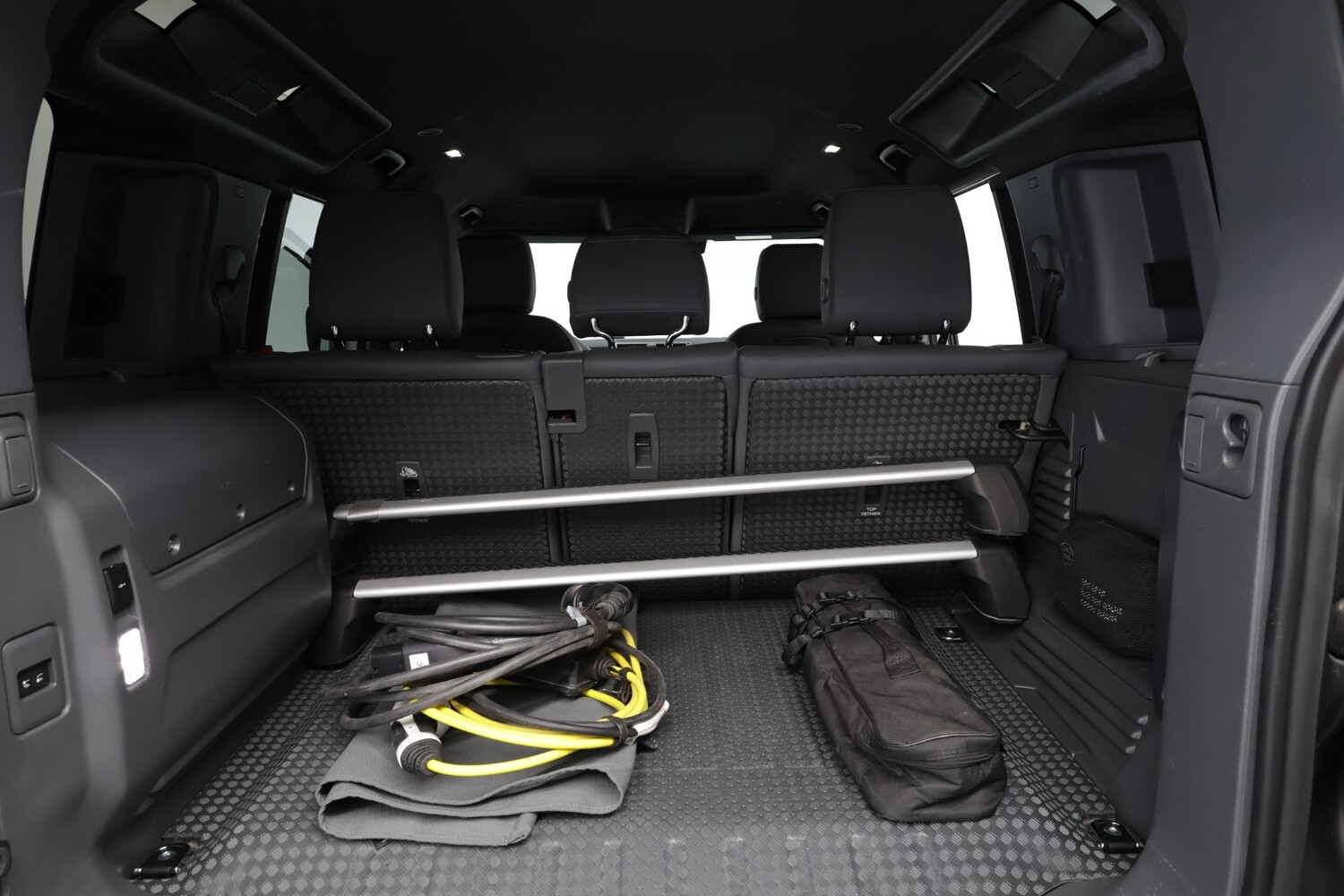 Land Rover Defender vaihtoauto
