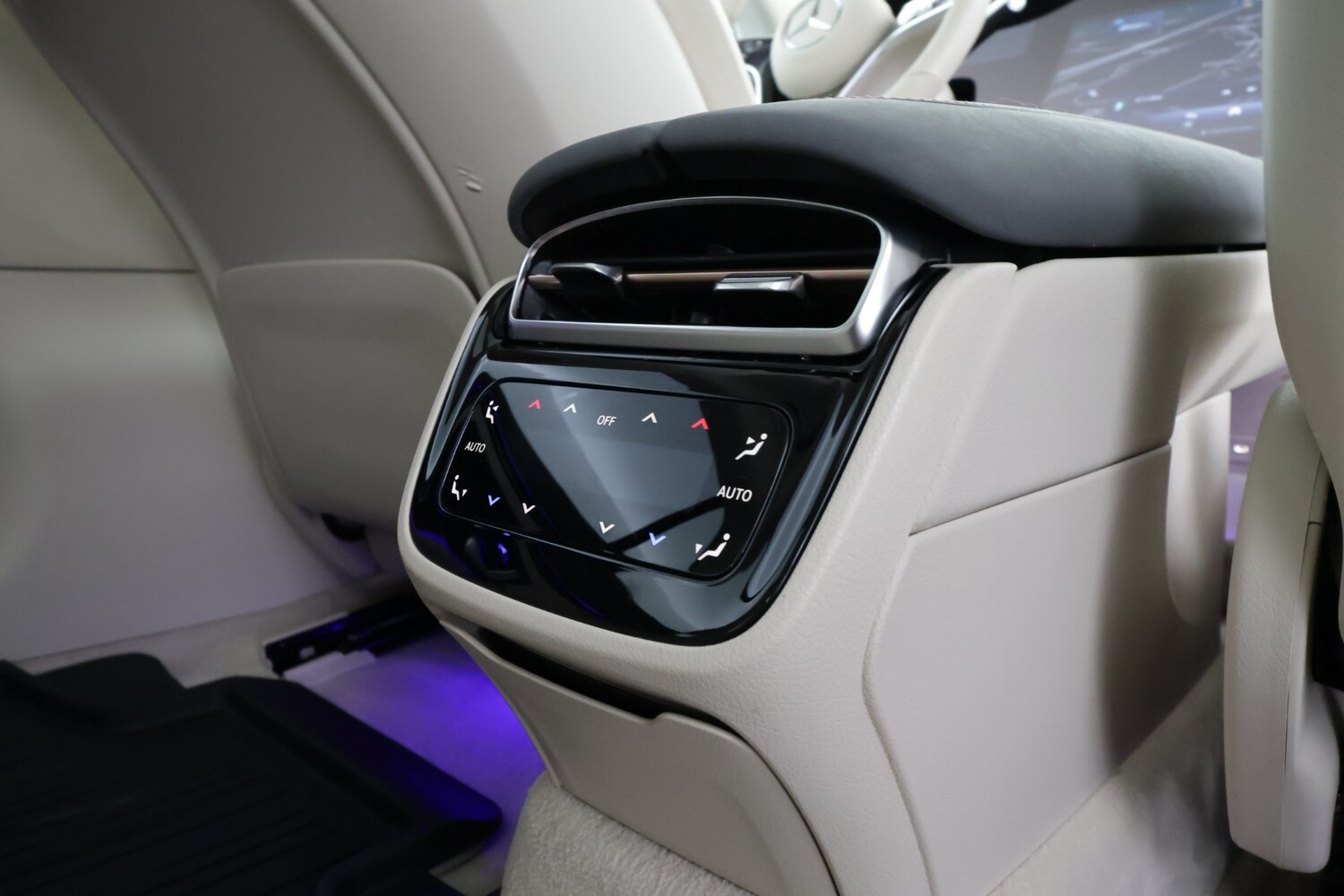Mercedes-Benz EQS vaihtoauto