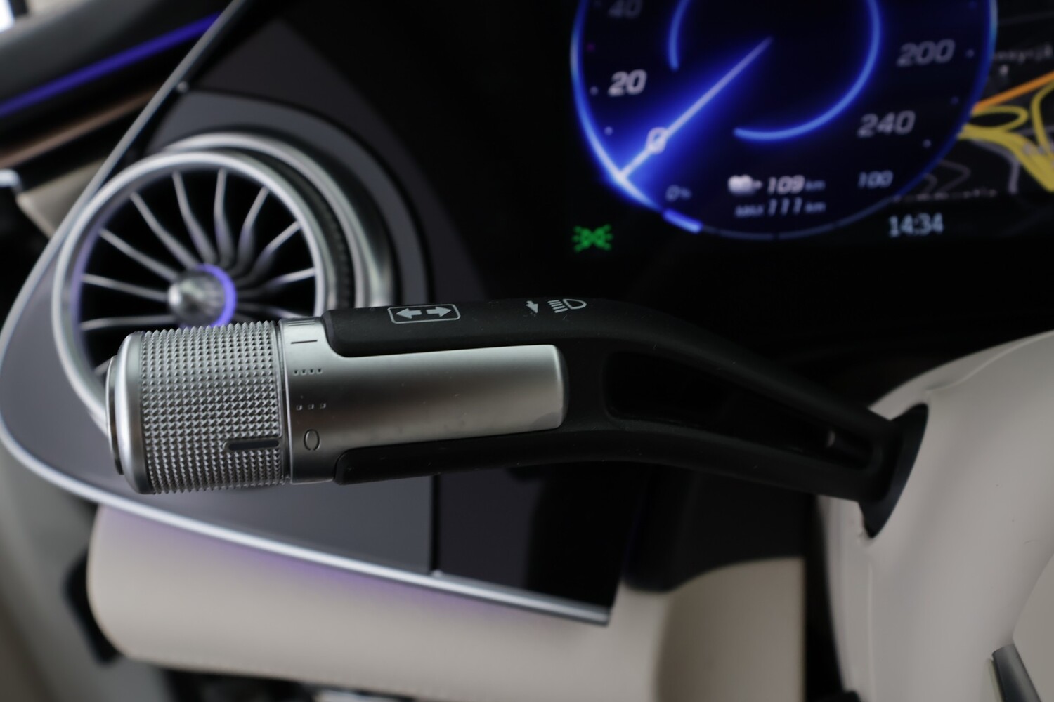 Mercedes-Benz EQS vaihtoauto