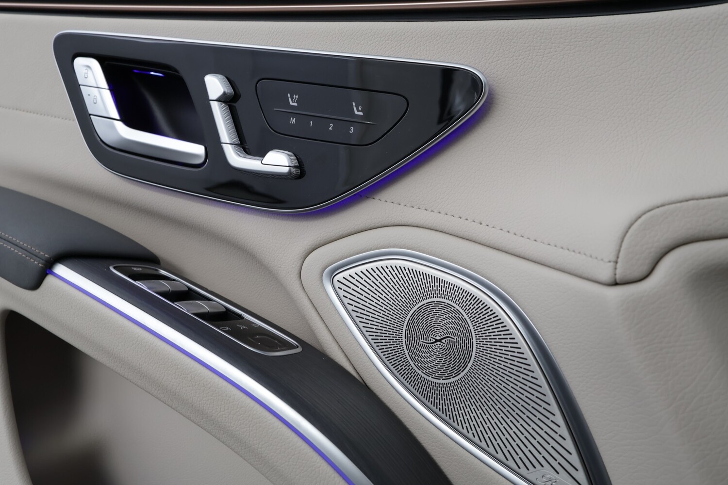 Mercedes-Benz EQS vaihtoauto