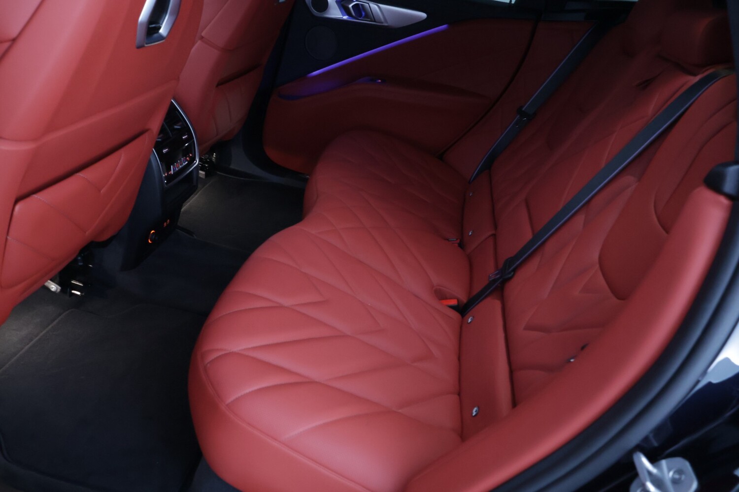 BMW XM vaihtoauto
