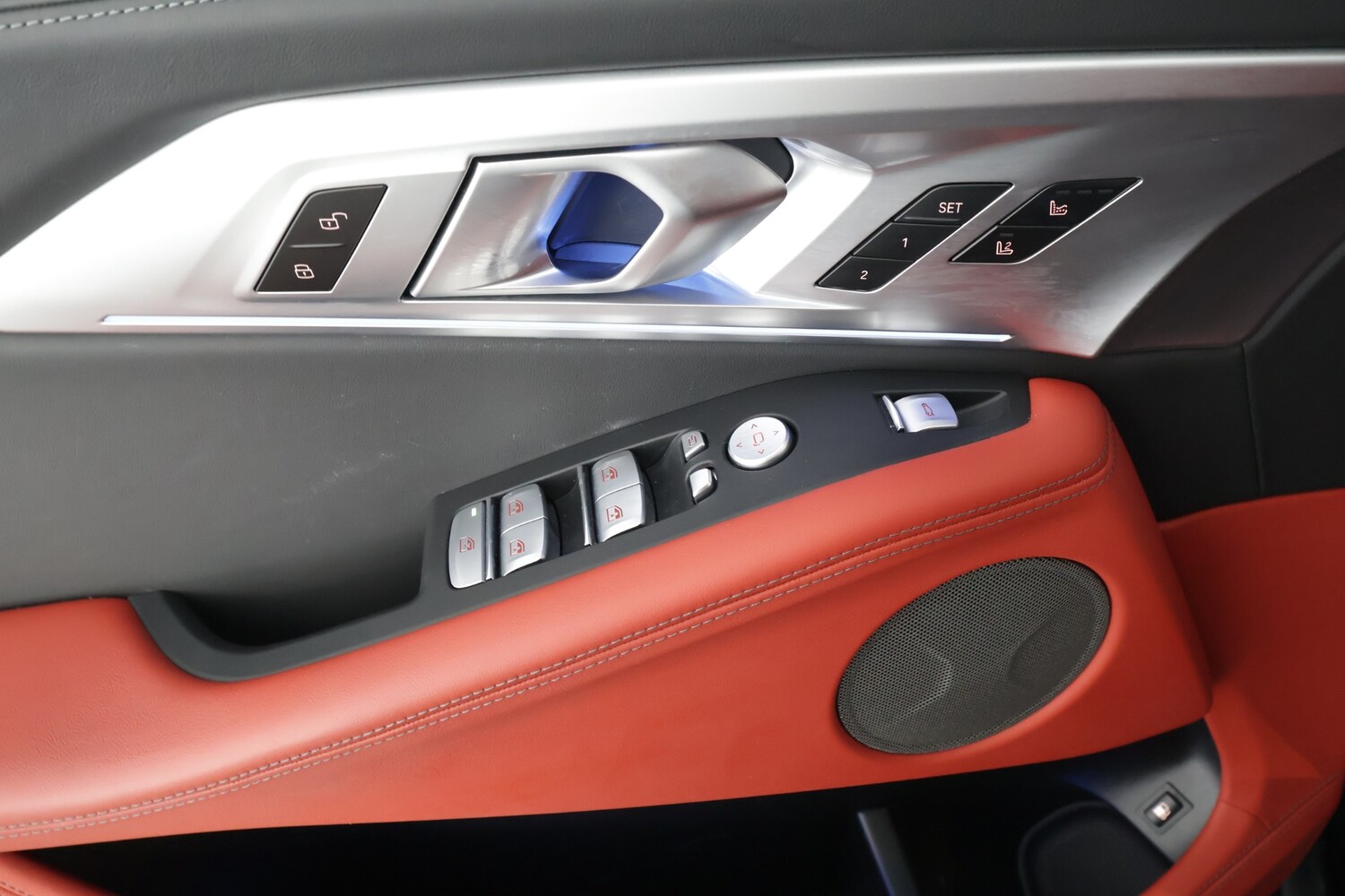BMW XM vaihtoauto