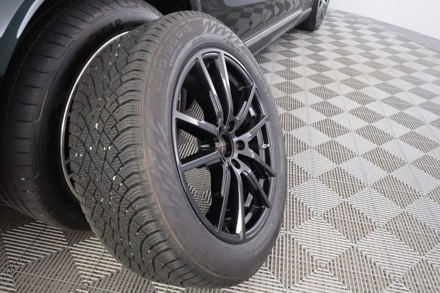 Mercedes-Benz EQE vaihtoauto