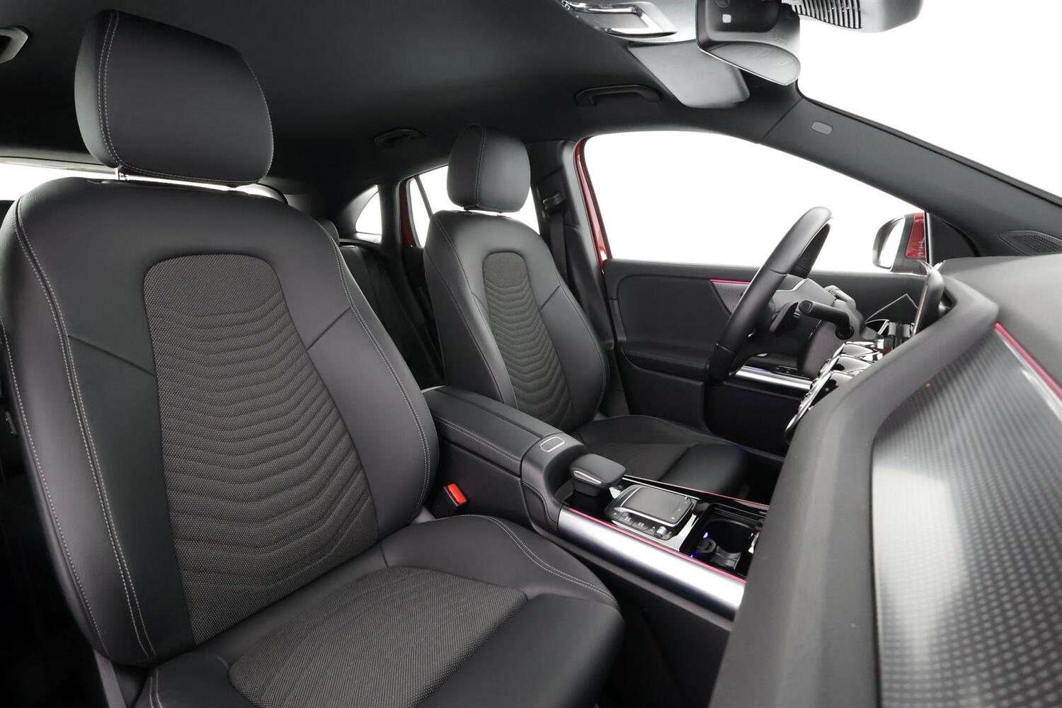 Mercedes-Benz EQA vaihtoauto