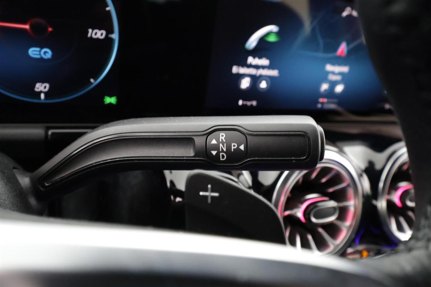 Mercedes-Benz EQA vaihtoauto