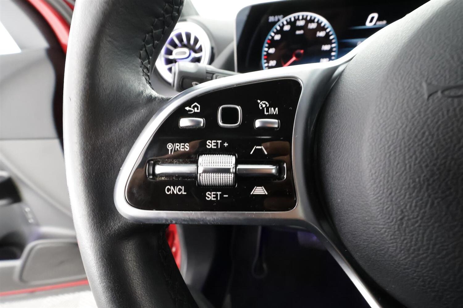 Mercedes-Benz EQA vaihtoauto