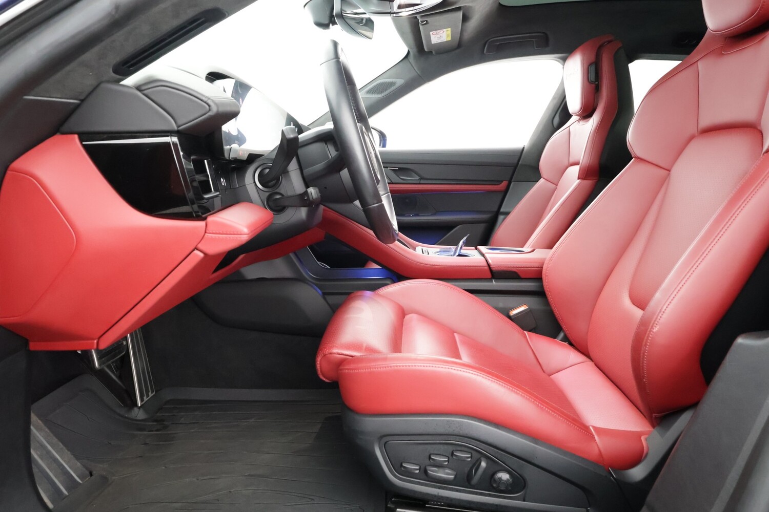 Porsche Taycan vaihtoauto