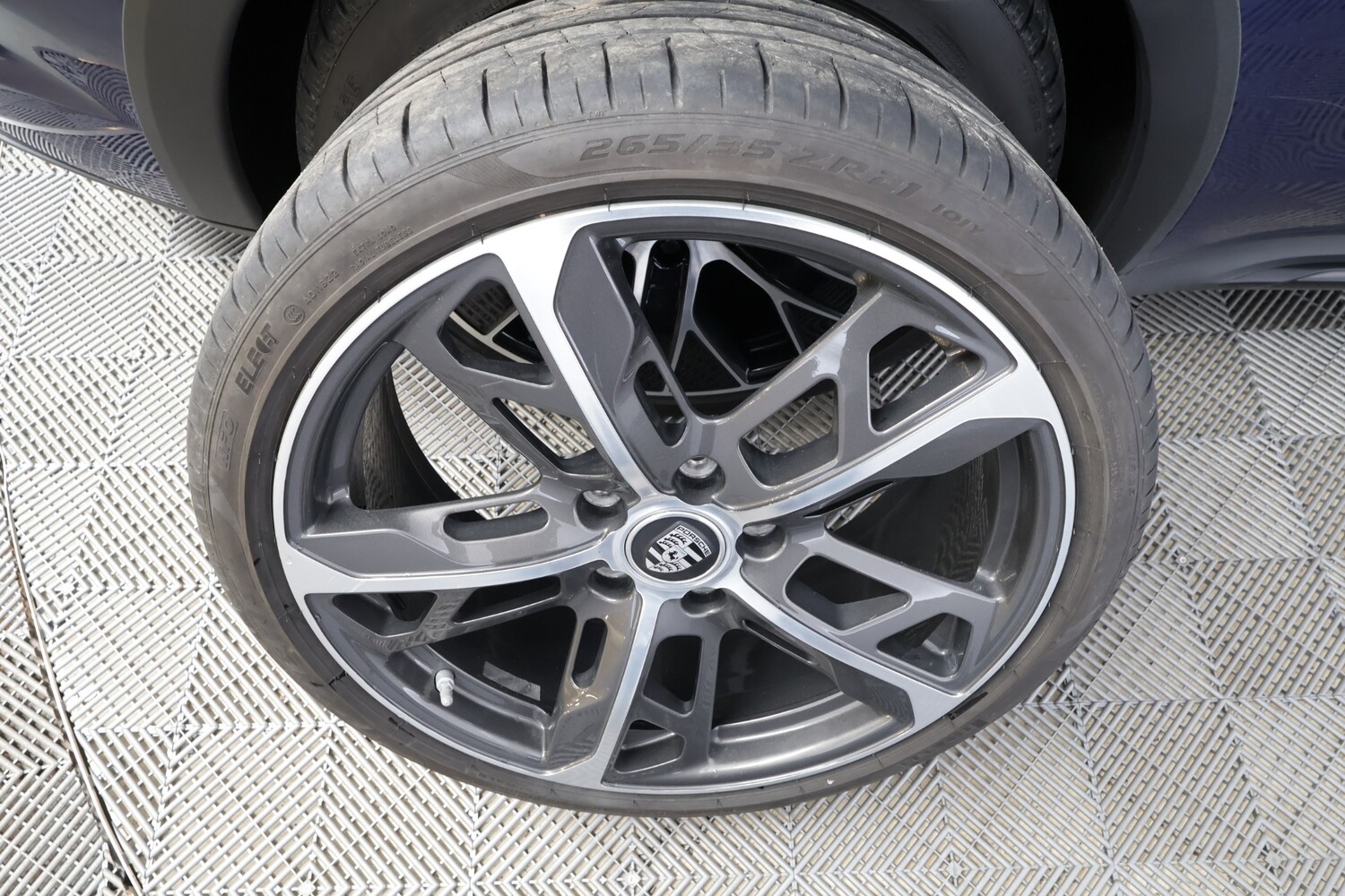 Porsche Taycan vaihtoauto