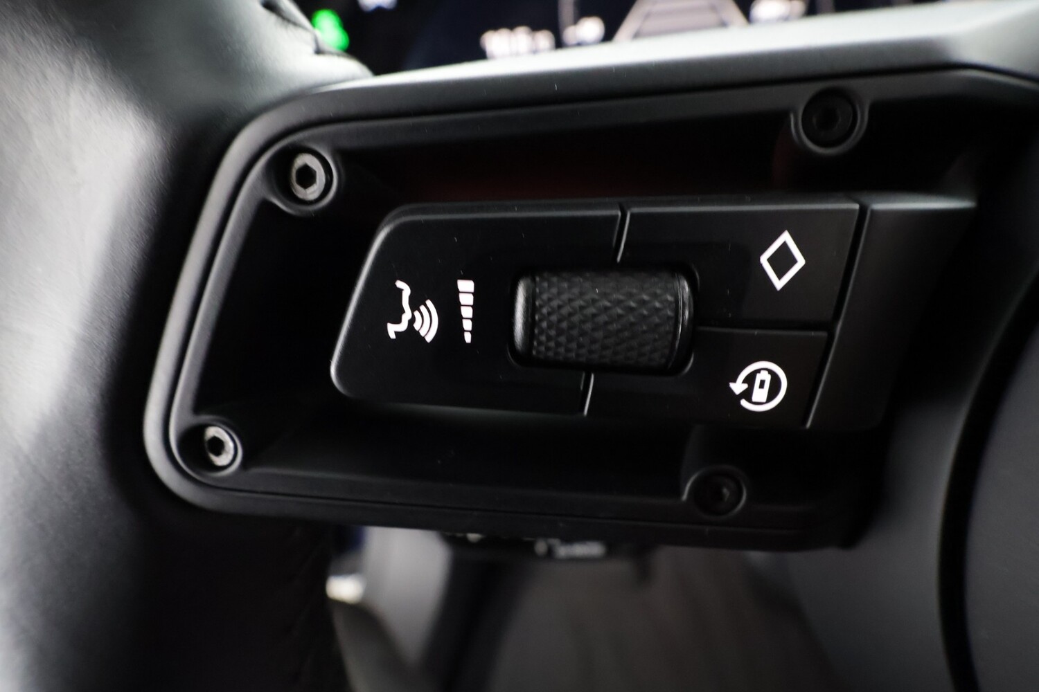 Porsche Taycan vaihtoauto