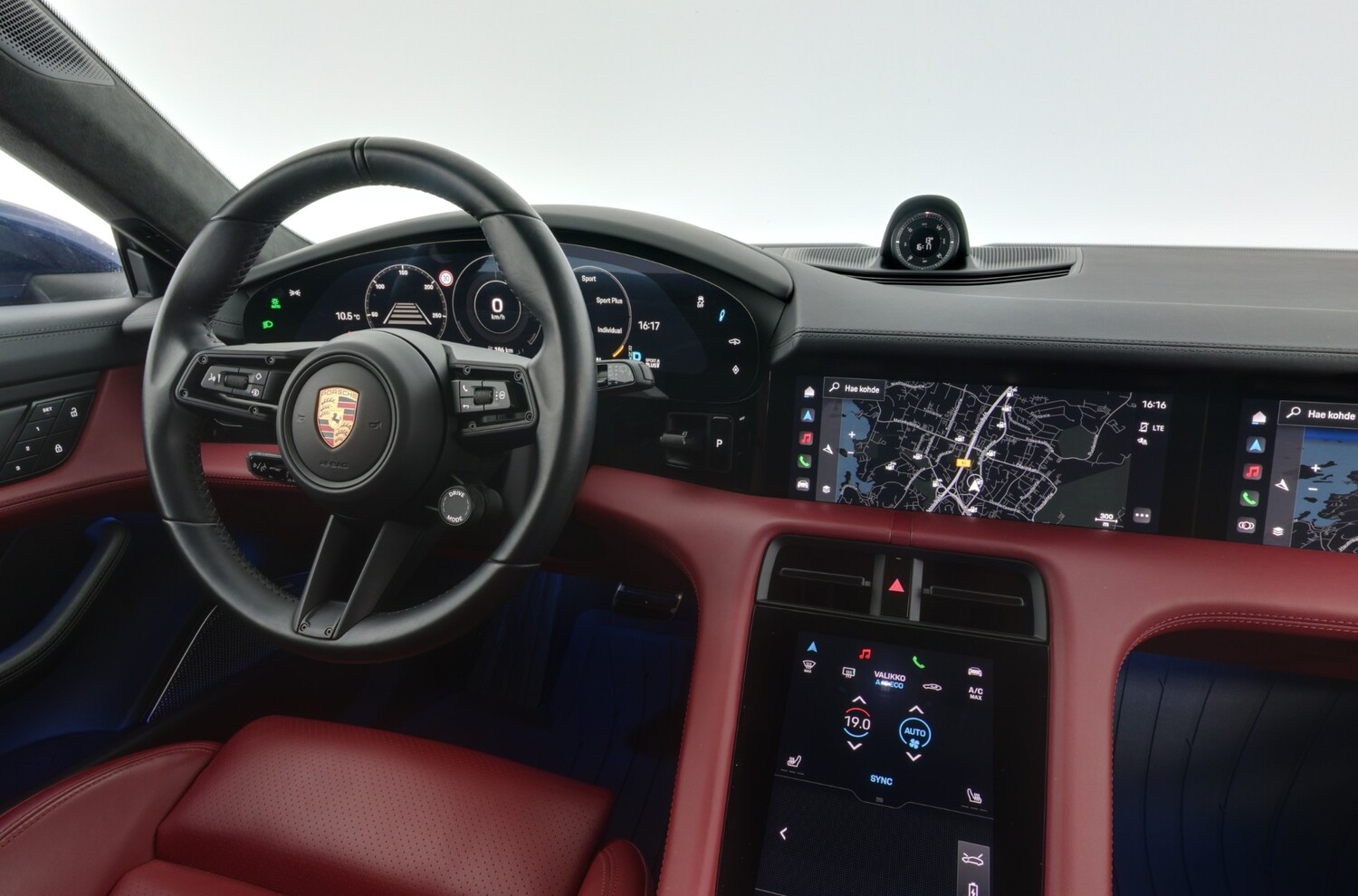 Porsche Taycan vaihtoauto