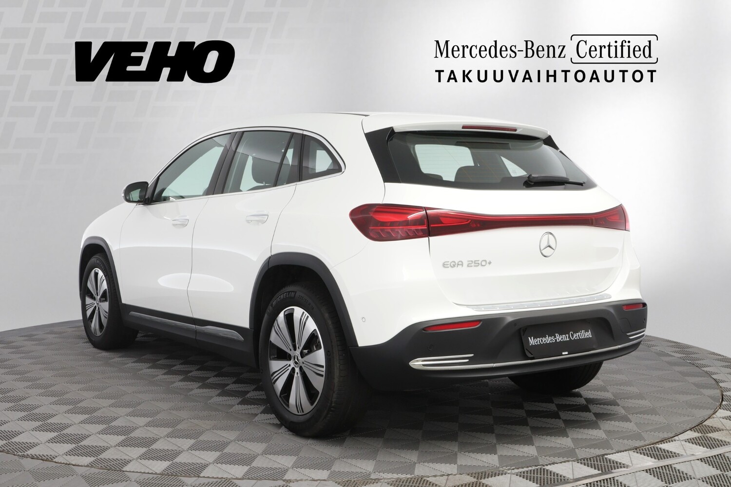 Mercedes-Benz EQA vaihtoauto
