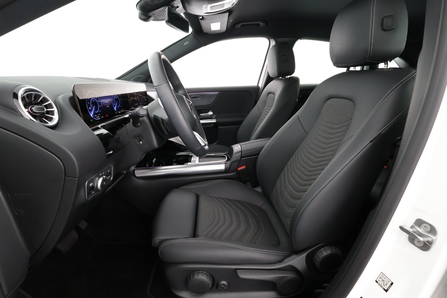 Mercedes-Benz EQA vaihtoauto