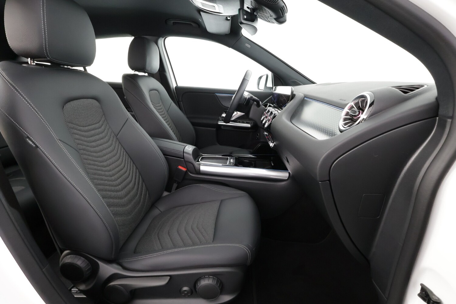 Mercedes-Benz EQA vaihtoauto