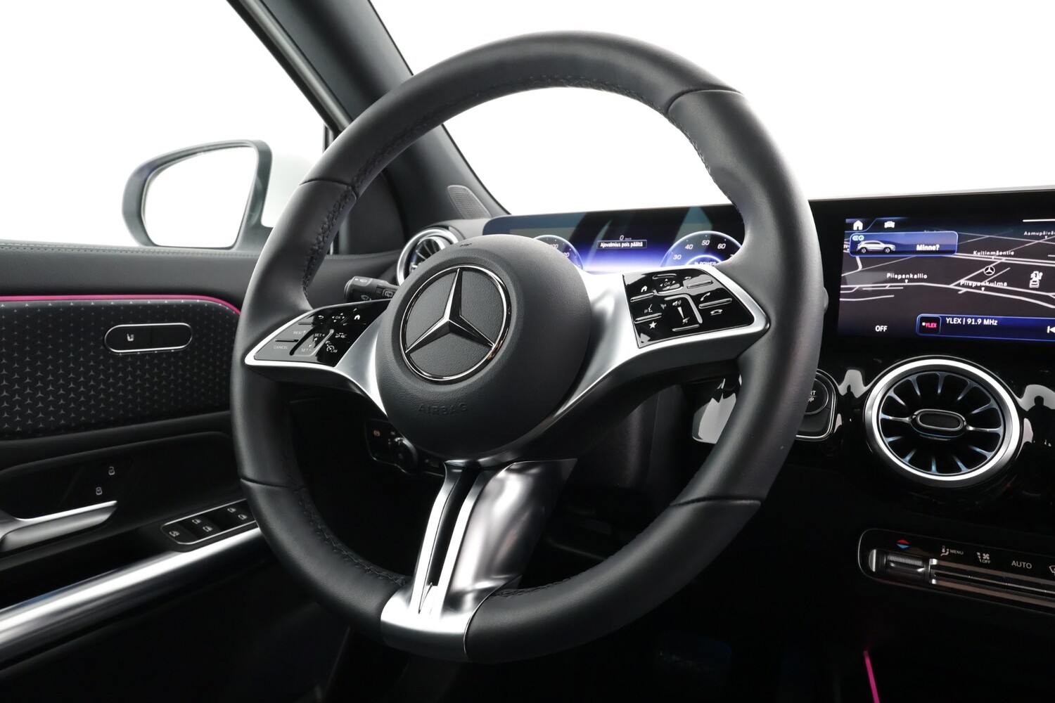 Mercedes-Benz EQA vaihtoauto