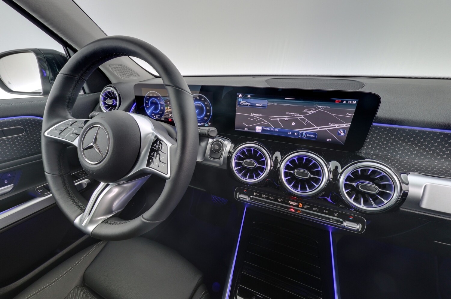 Mercedes-Benz EQB vaihtoauto