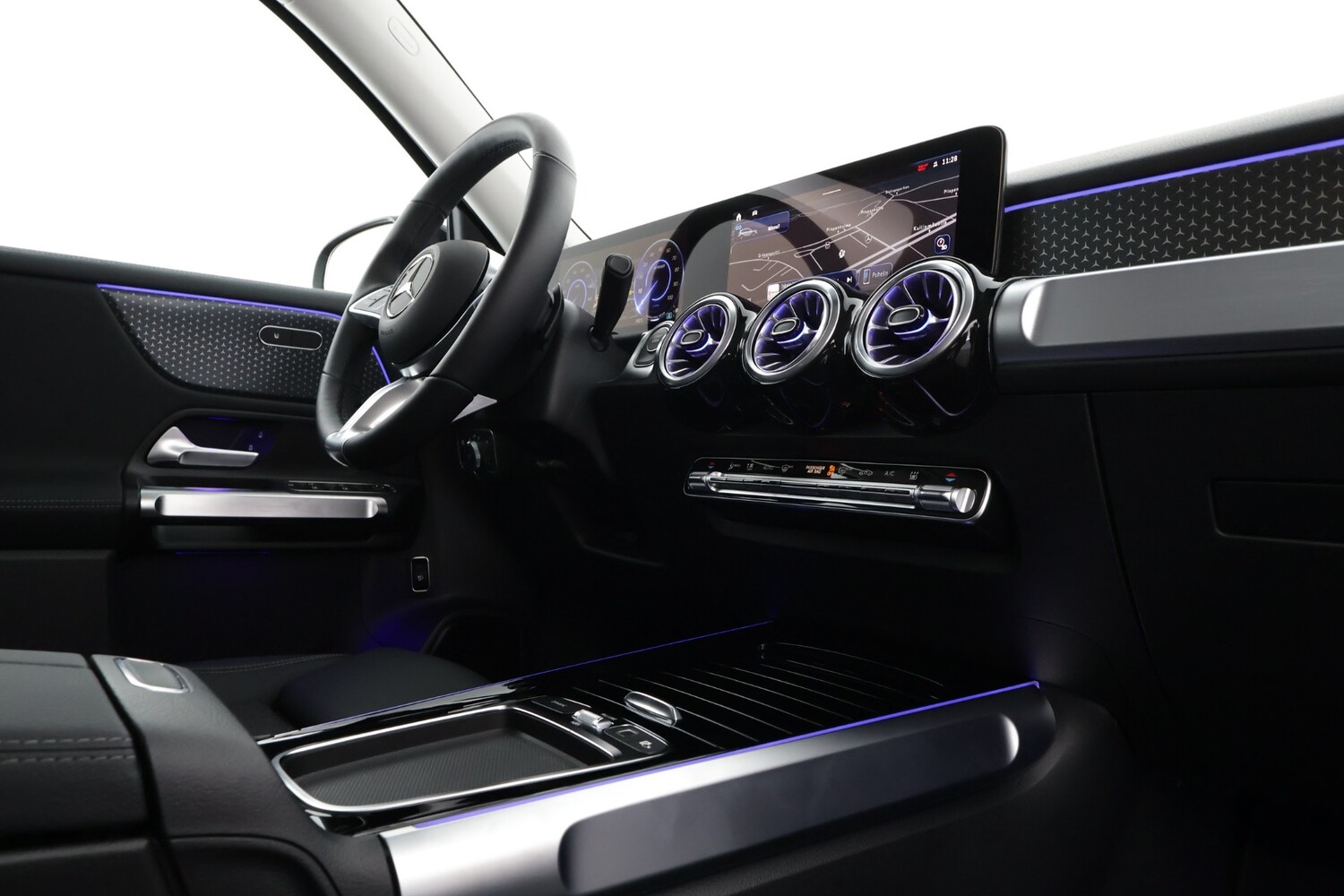 Mercedes-Benz EQB vaihtoauto