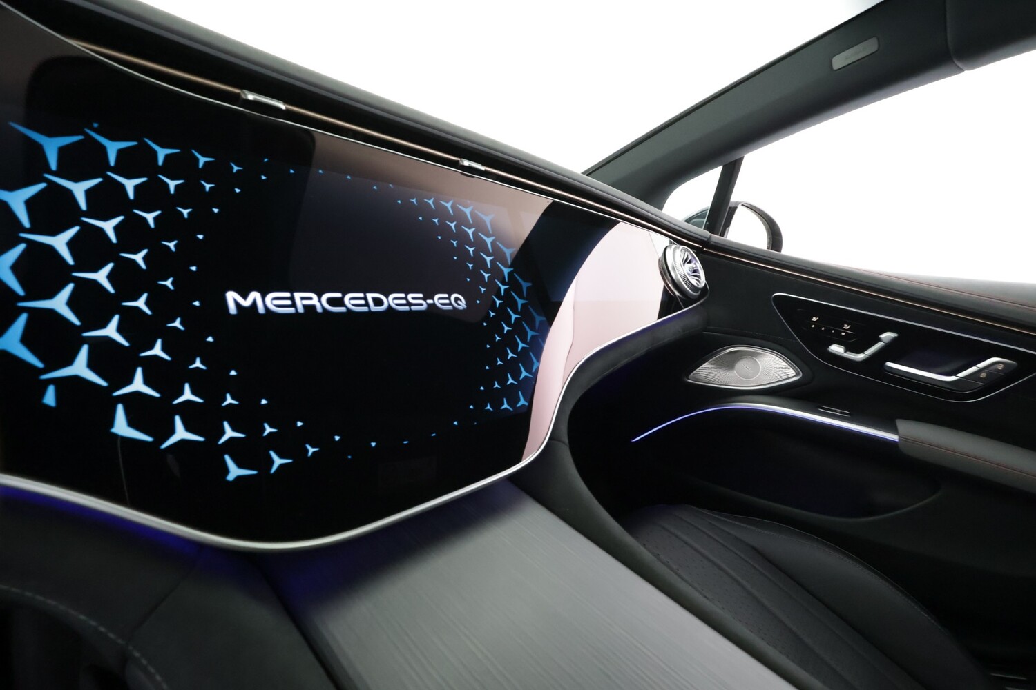 Mercedes-Benz EQS vaihtoauto