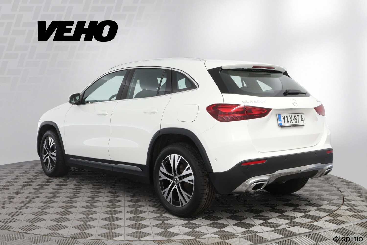 Mercedes-Benz GLA vaihtoauto