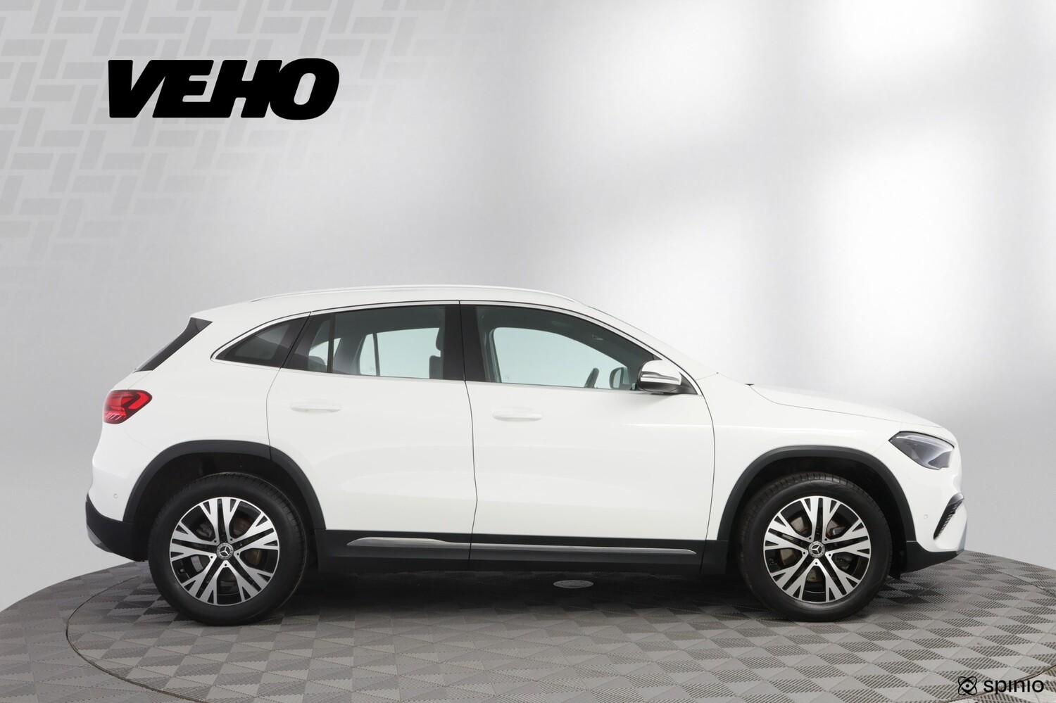 Mercedes-Benz GLA vaihtoauto