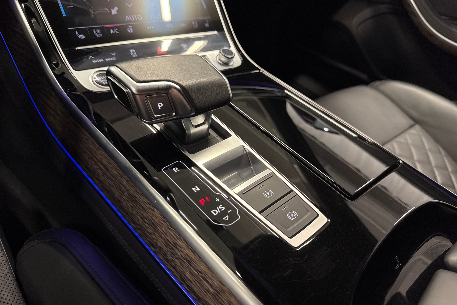 Audi A8 vaihtoauto