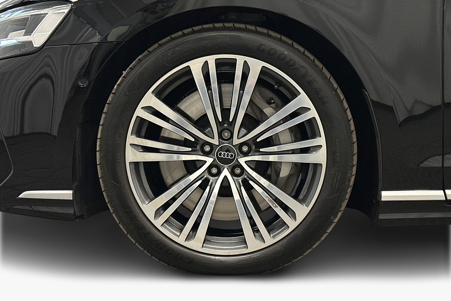 Audi A8 vaihtoauto