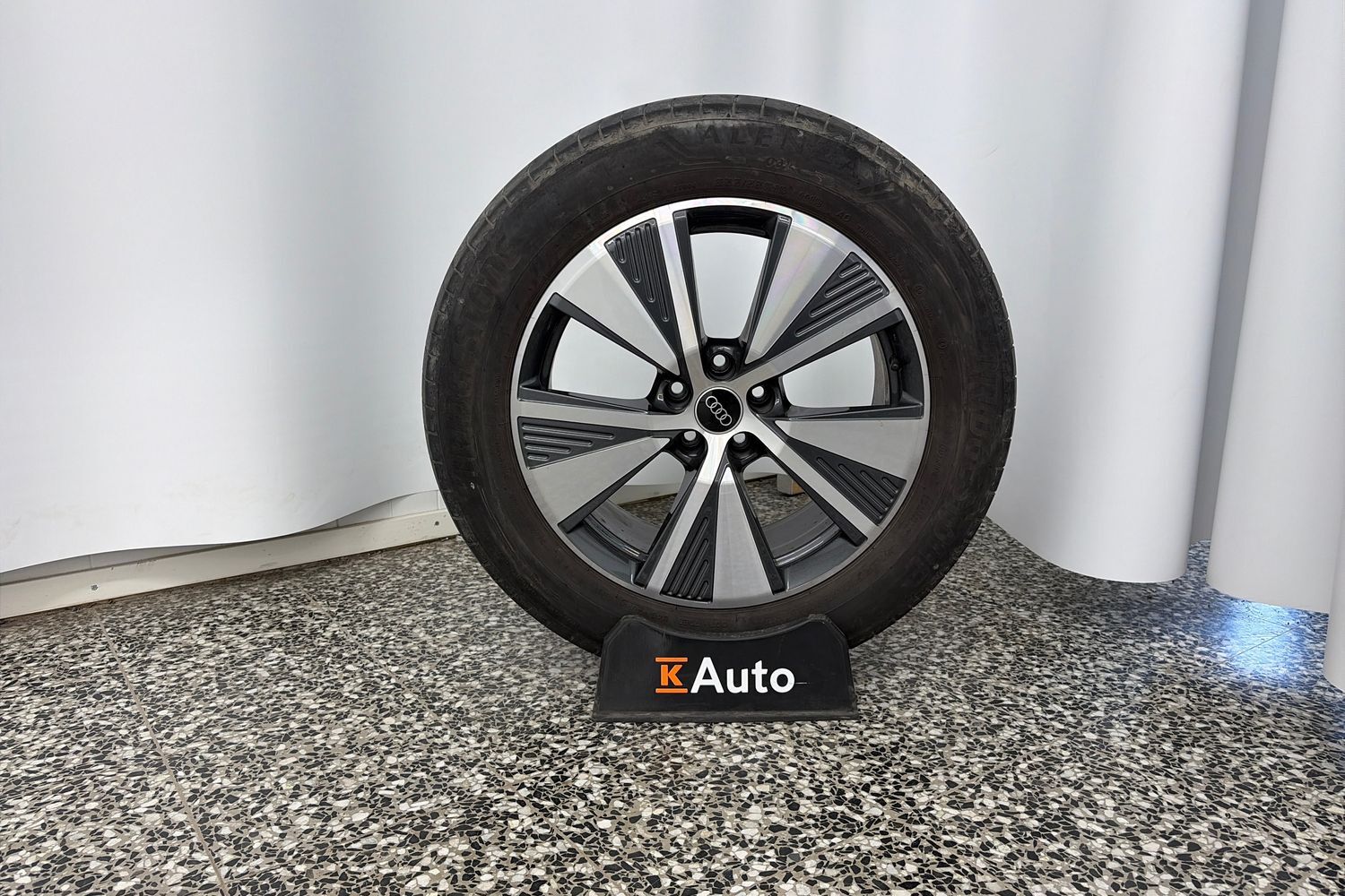 Audi Q8 e-tron vaihtoauto