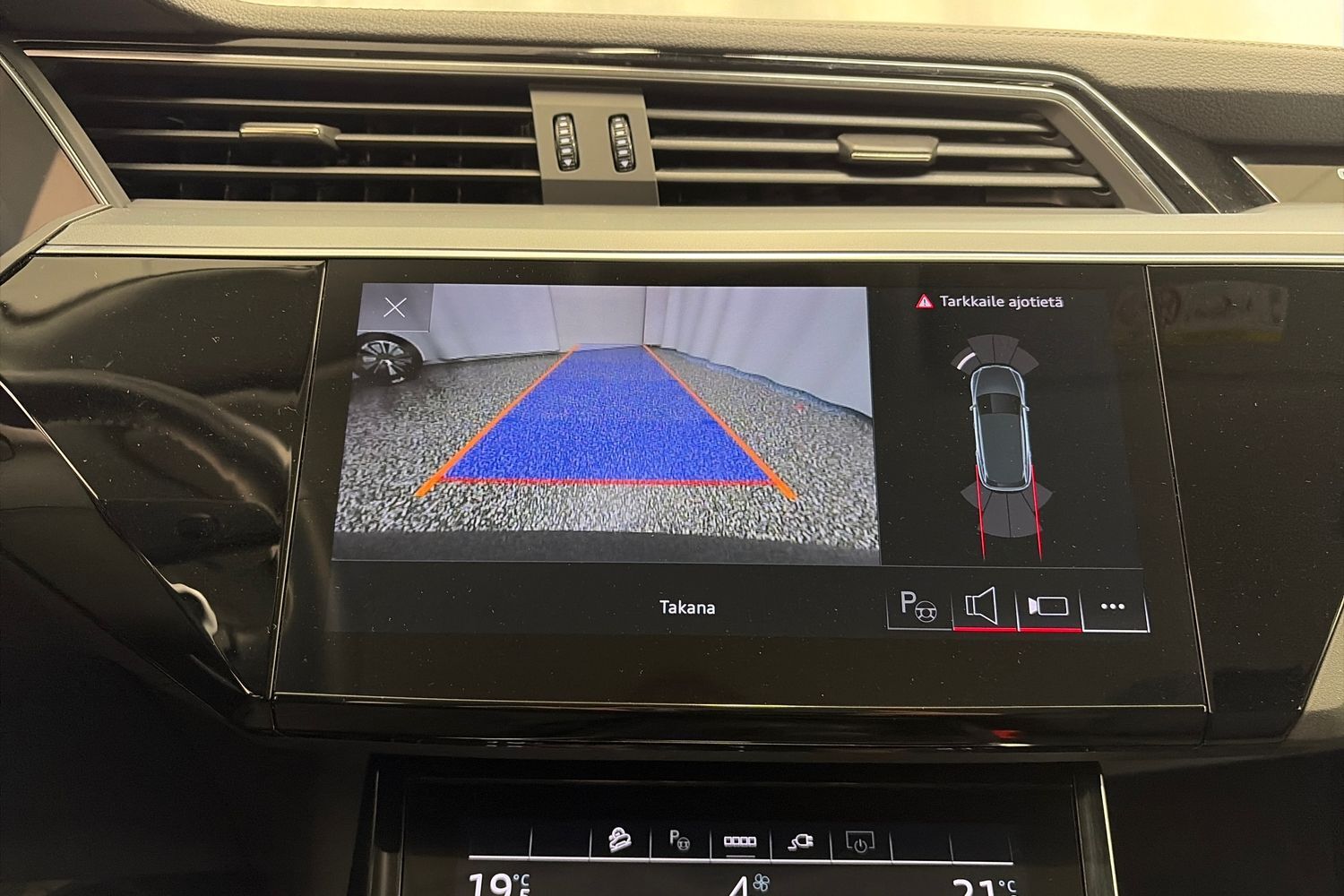 Audi Q8 e-tron vaihtoauto
