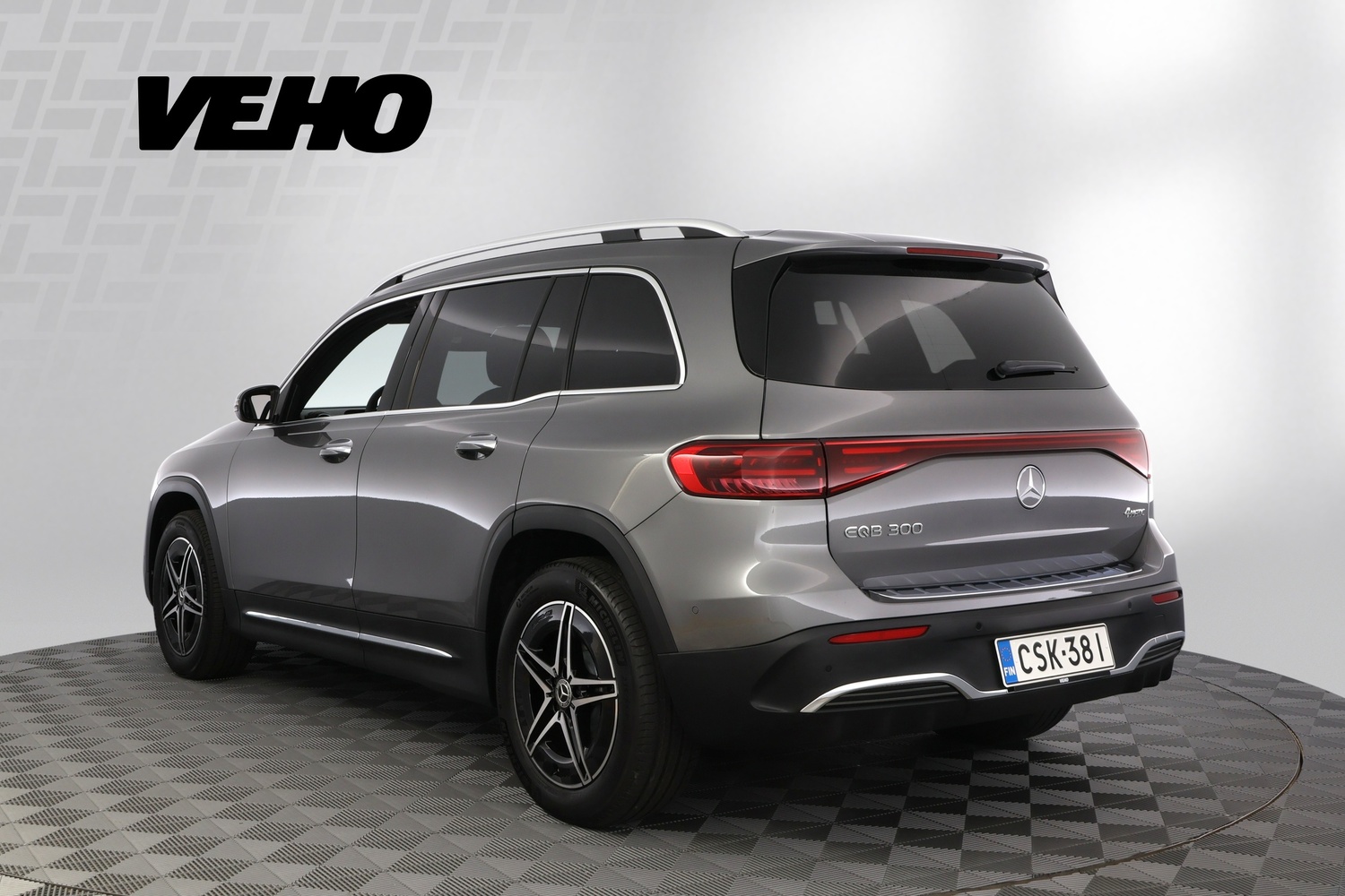 Mercedes-Benz EQB vaihtoauto