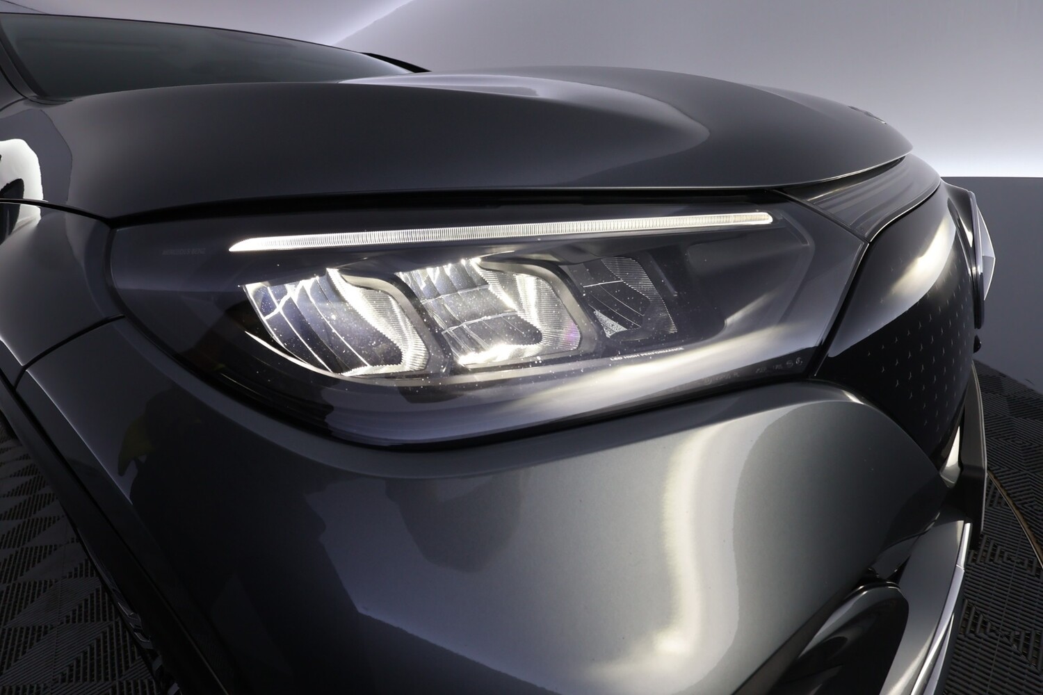 Mercedes-Benz EQE vaihtoauto