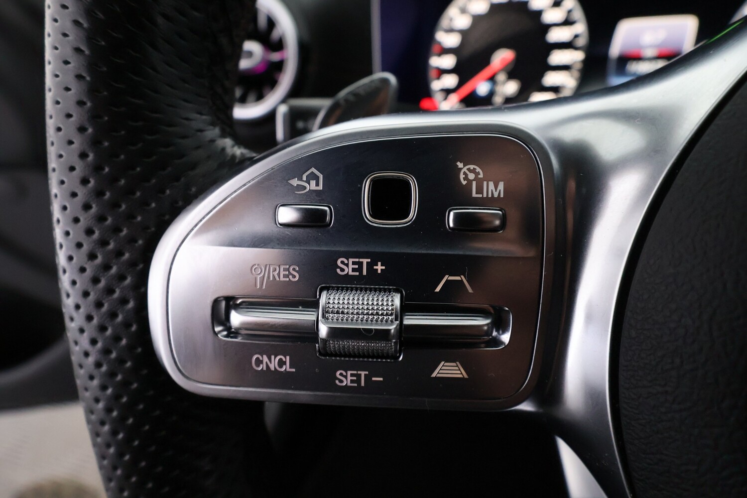Mercedes-Benz CLS vaihtoauto