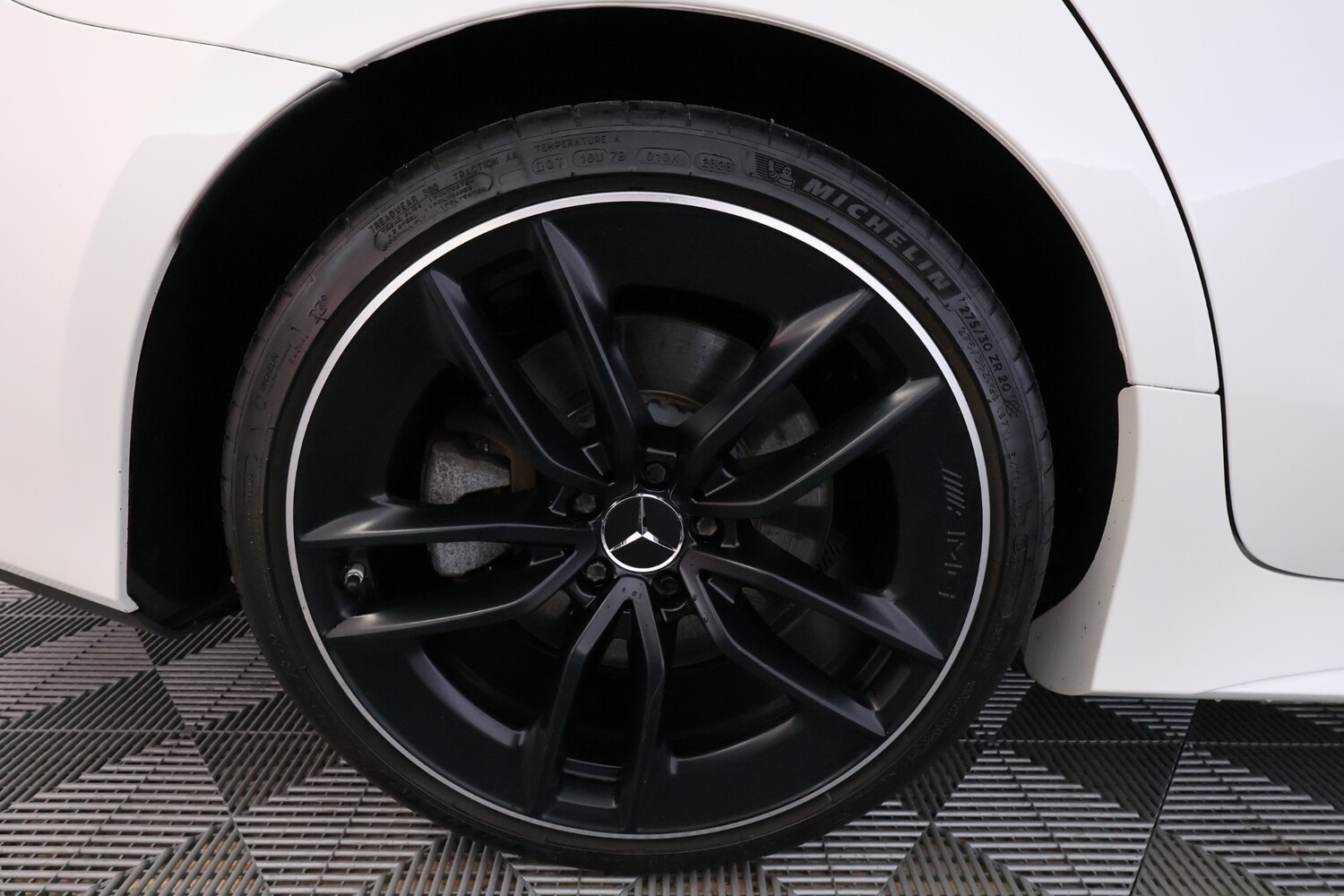 Mercedes-Benz CLS vaihtoauto