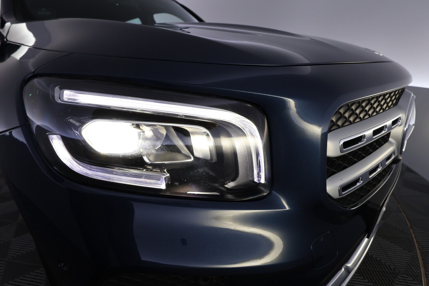 Mercedes-Benz GLB vaihtoauto
