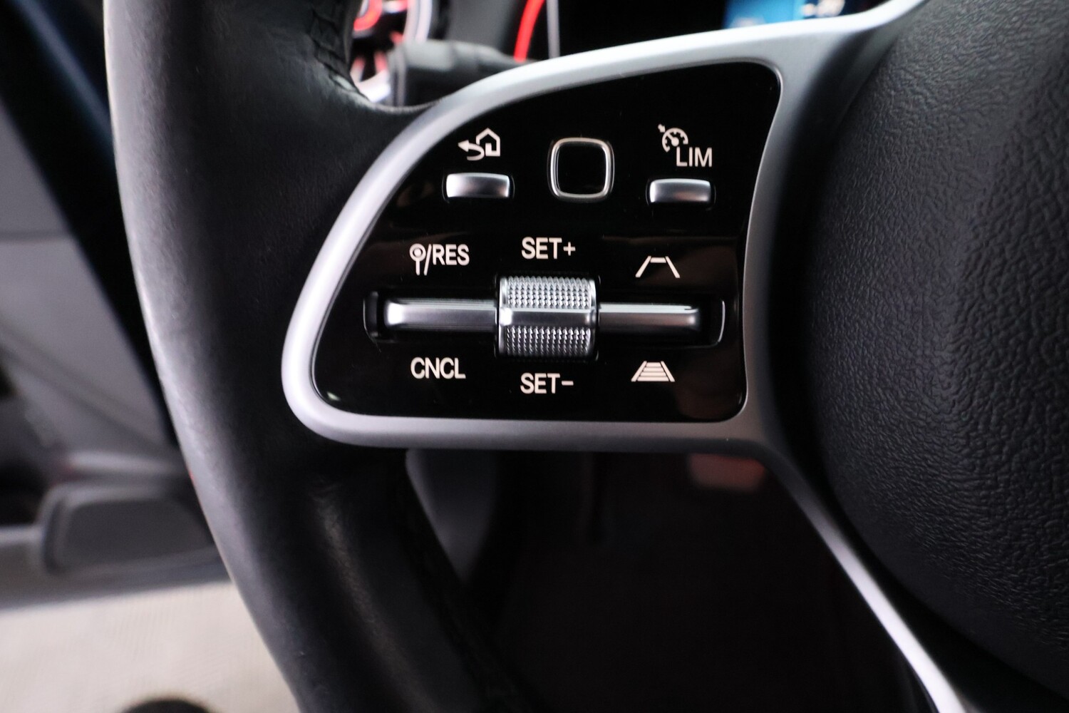 Mercedes-Benz GLB vaihtoauto