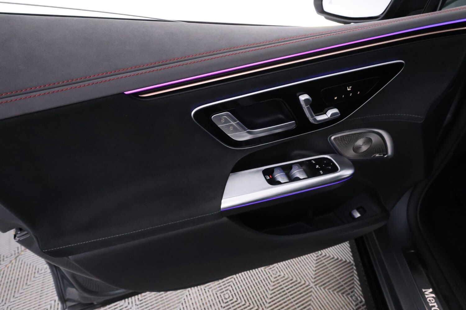 Mercedes-Benz EQE vaihtoauto
