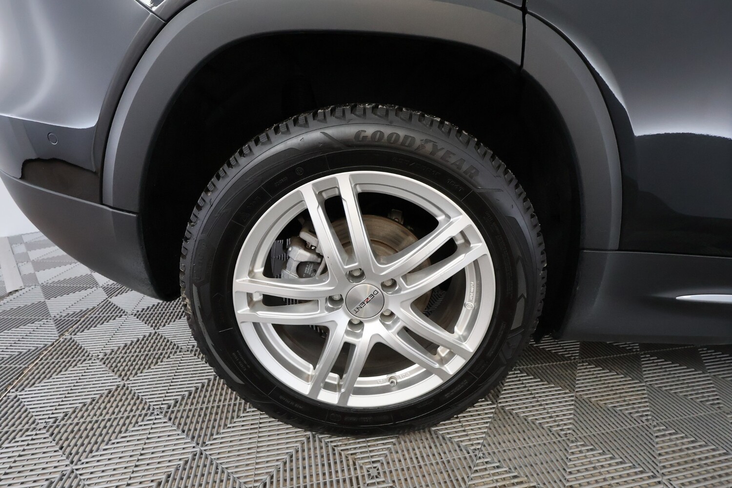 Mercedes-Benz GLB vaihtoauto
