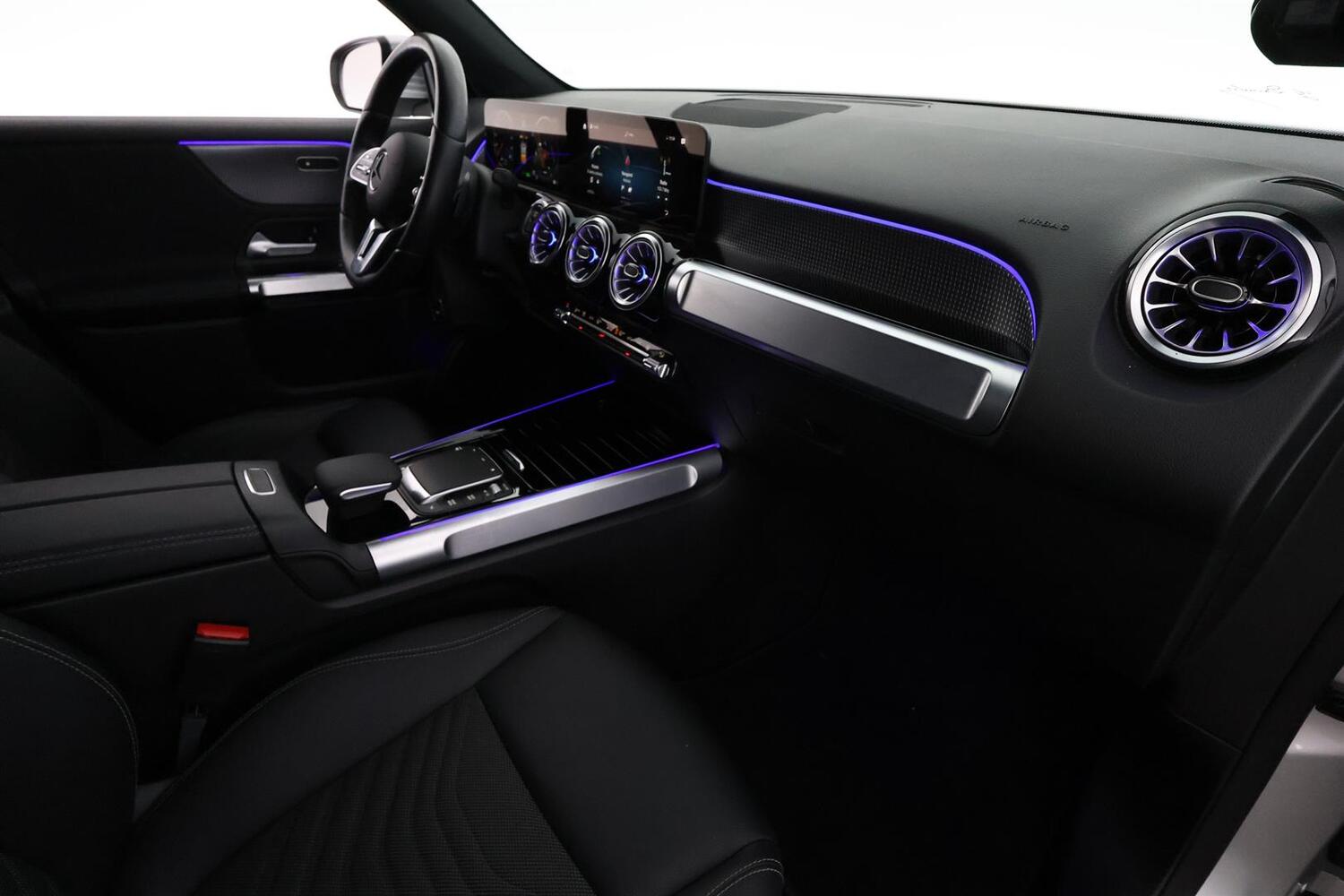 Mercedes-Benz EQB vaihtoauto