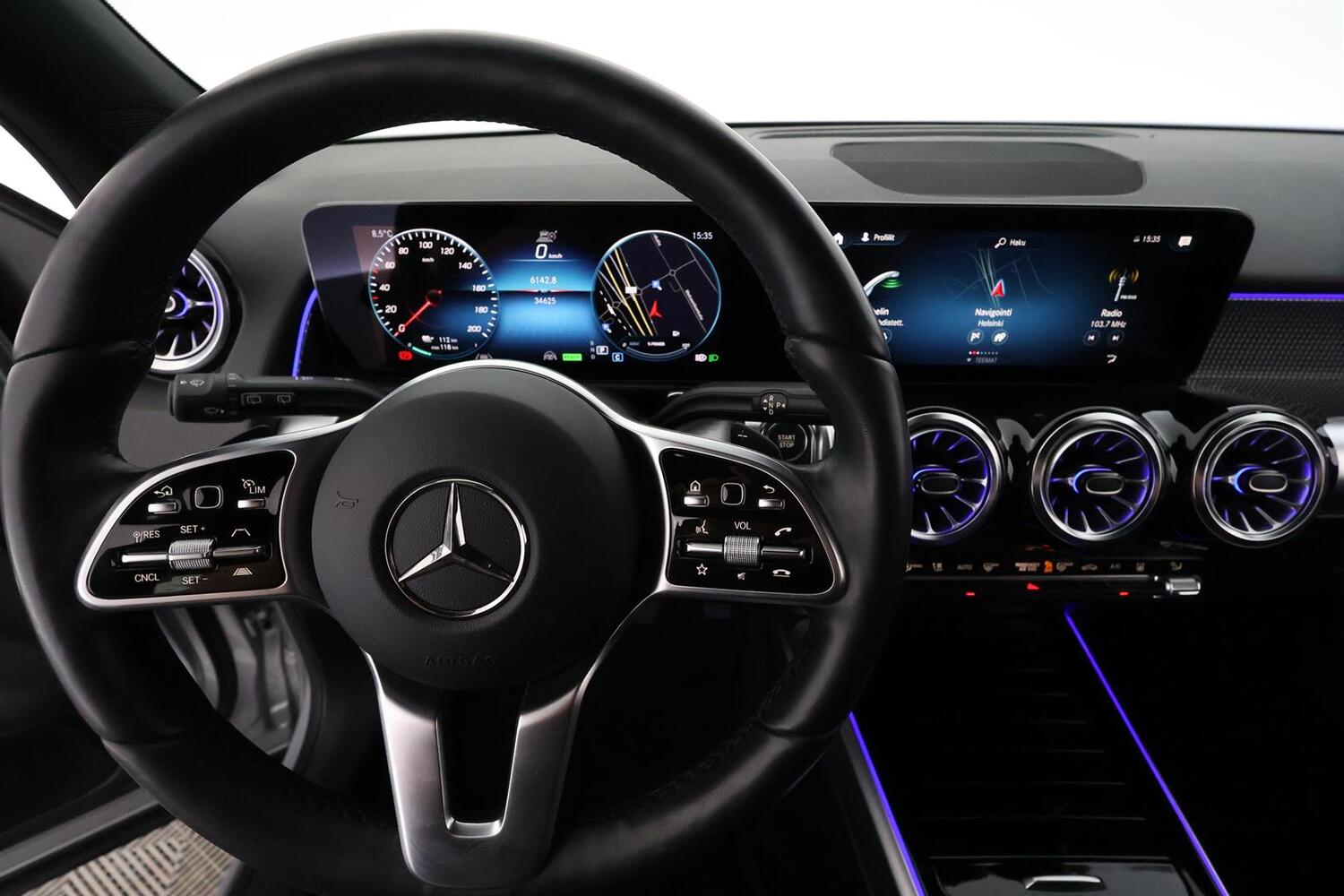 Mercedes-Benz EQB vaihtoauto