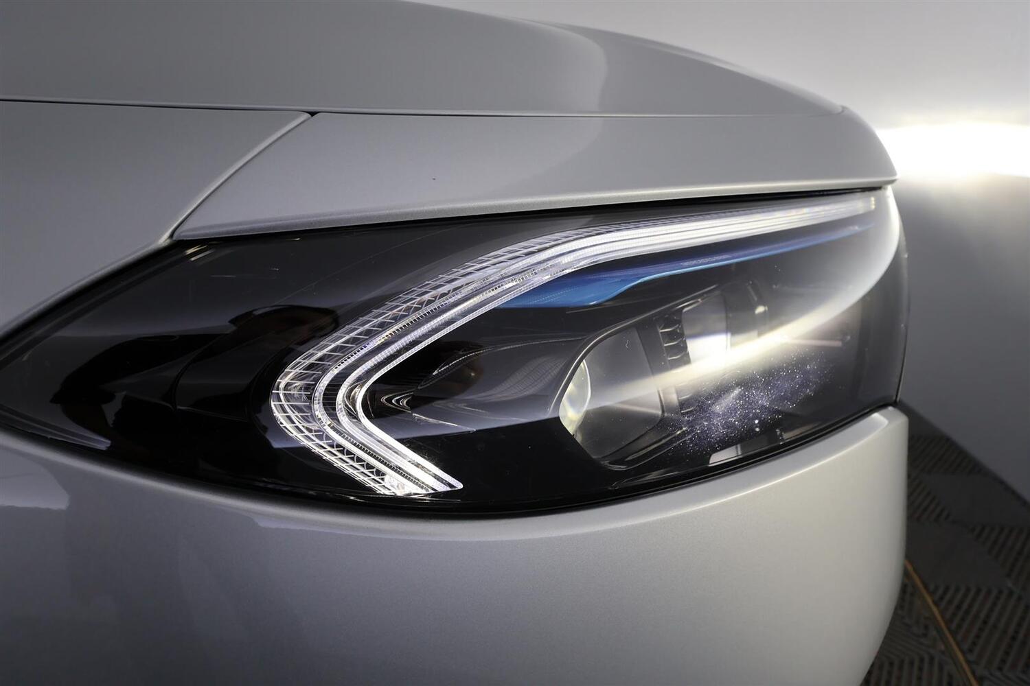 Mercedes-Benz EQB vaihtoauto